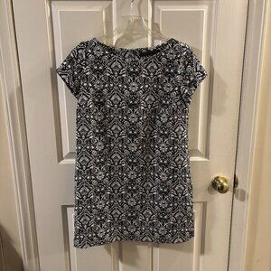 Zara Women's Black/White Damask Print Short Sleeve Shift Dress ~ Small